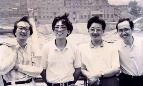 新常态下，地产大鳄纷纷指向国康，房企转型的2条路径已见规模