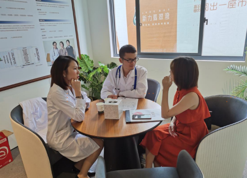 国康私人医生集团在中山开展健康问诊活动 image.png