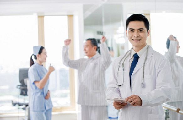 专属健康管家服务机构：企业家如何守护自己和父母的健康？